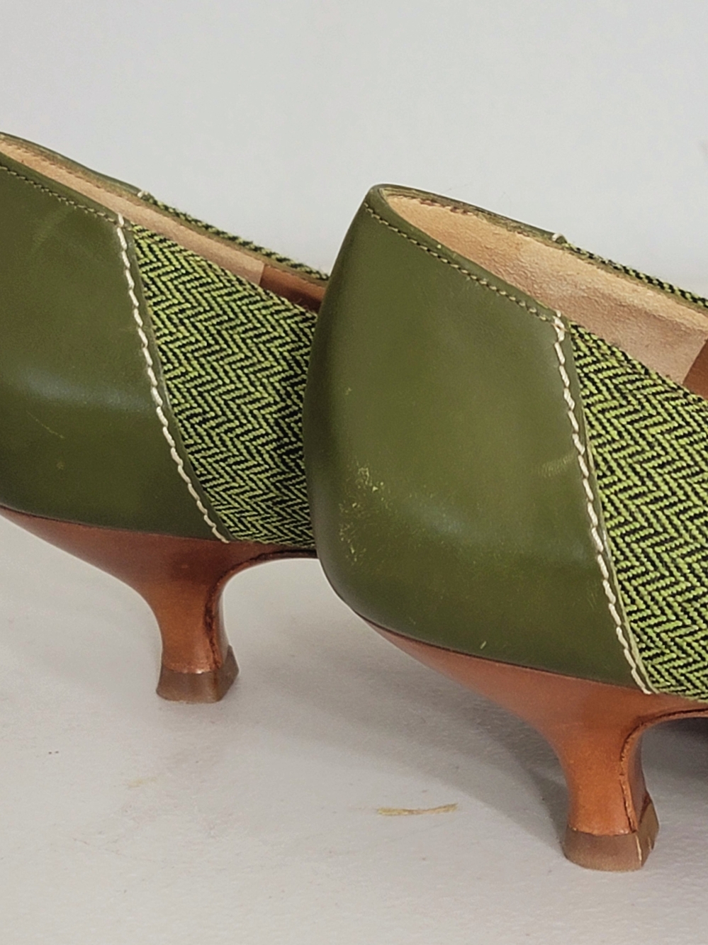 NEW Salvatore Ferragamo Herringbone Tweed Gancini Pumps Green 6.5B - Picture 5 of 13